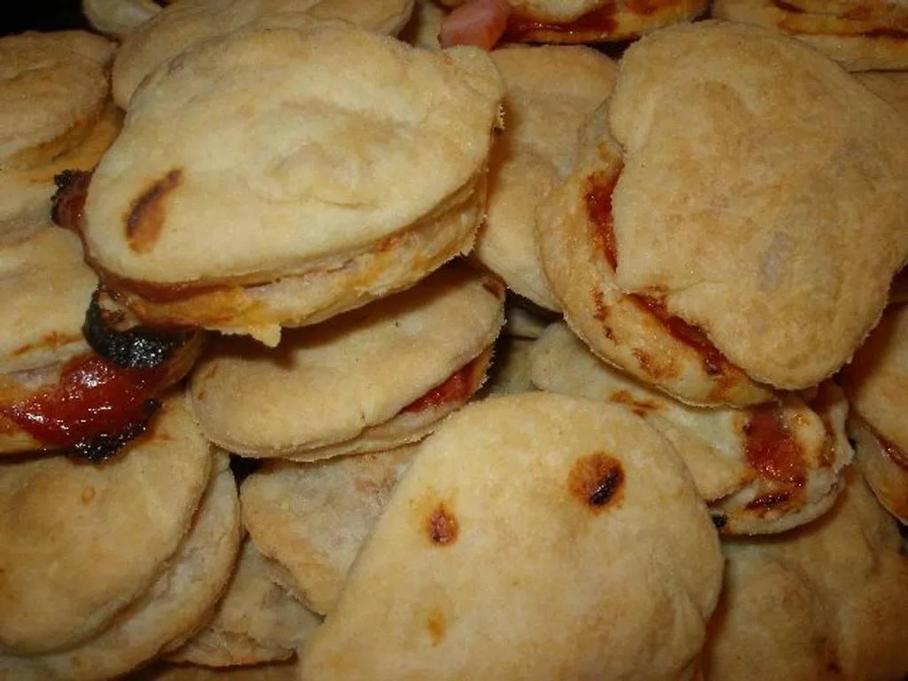Sasvim jednostavne pizzetice
