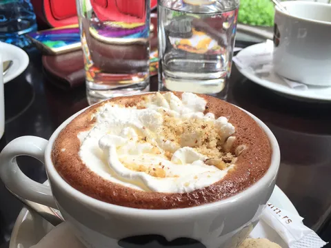 Mocca with hazelnuts