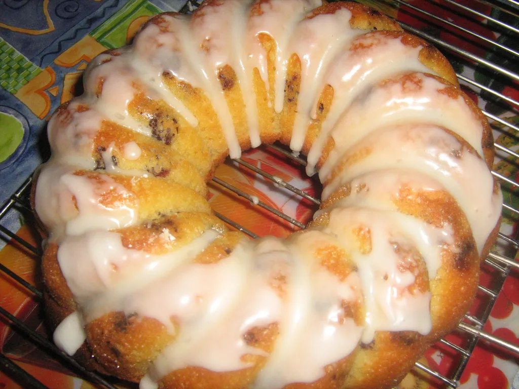 Lemon Frosted Cake
