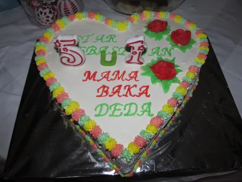 Izvrsna i izdašna torta ;-)