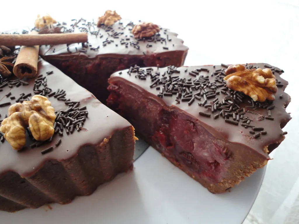 Tart od višnje i čokolade