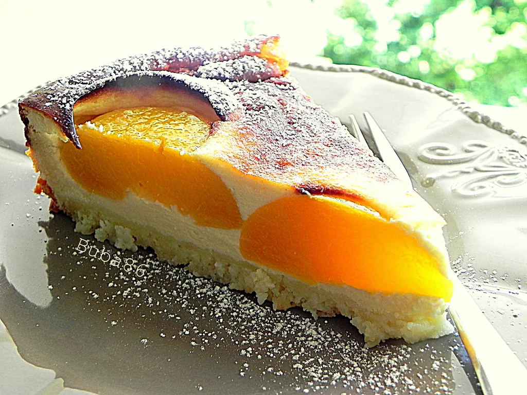 Tart od sira i kajsija