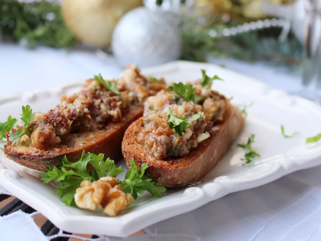 Bruschetta sa suvim smokvama i orasima ( Anchoiade )
