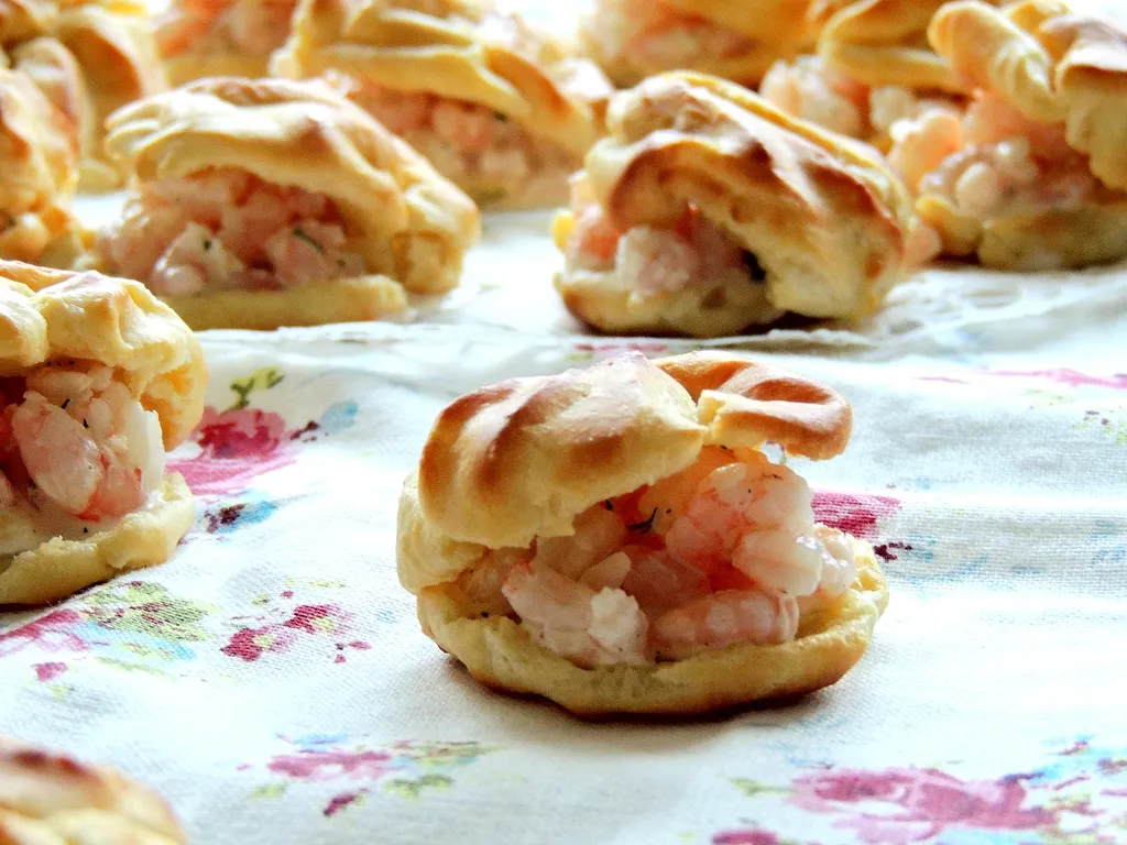 Tapasi(zalogajcici) punjeni račićima