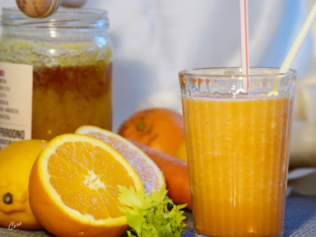ღ Sok od citrusa mrkve i đumbira