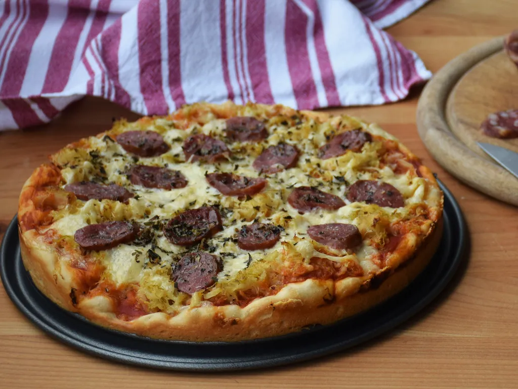 Pizza s kiselim kupusom