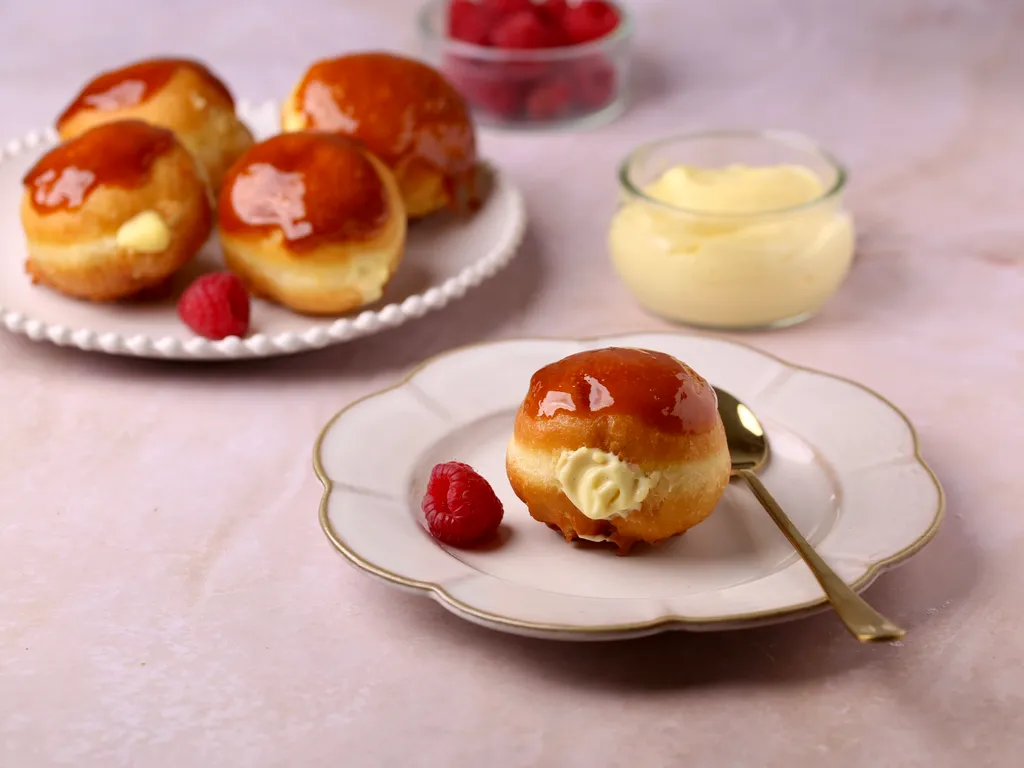 Creme brulee krafne