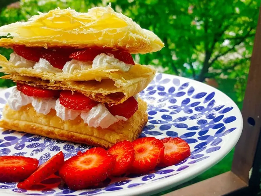 Mille feuille s jagodama