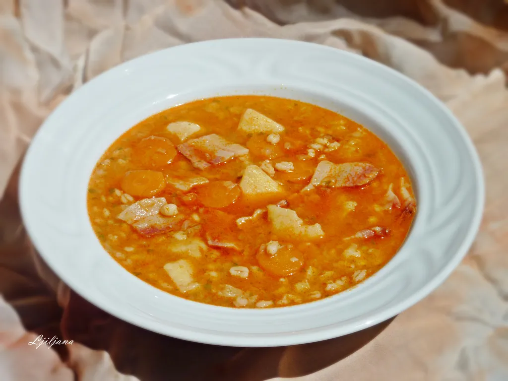 Ječam (orzo) sa suhim mesom