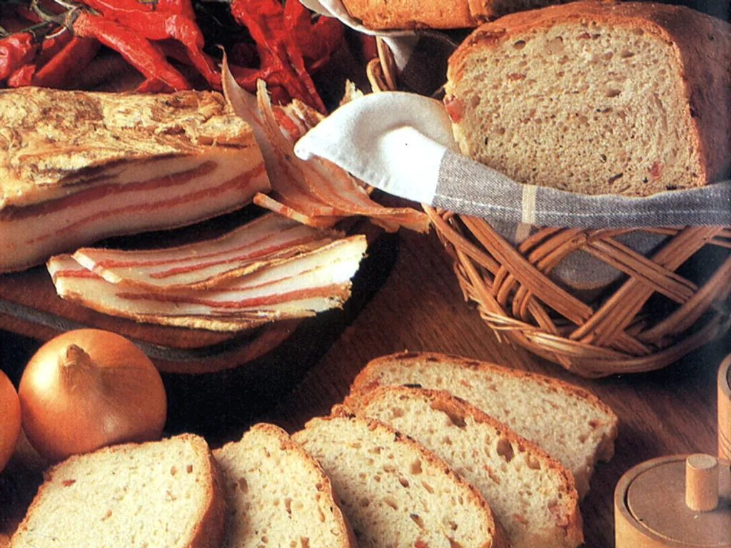 Kruh sa slaninom
