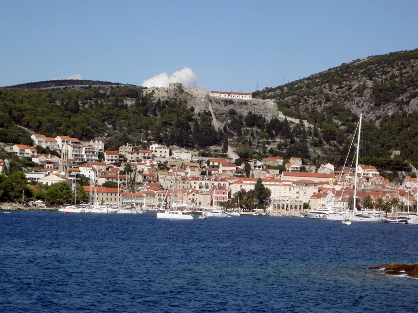 hvar...