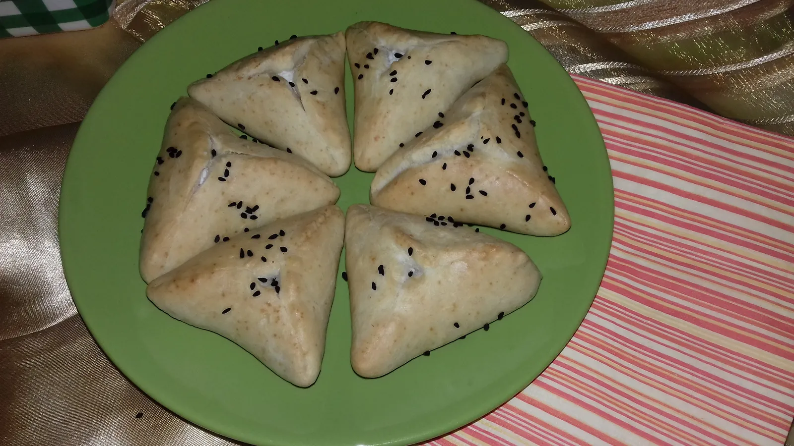 Fatayer bi SaKaDi