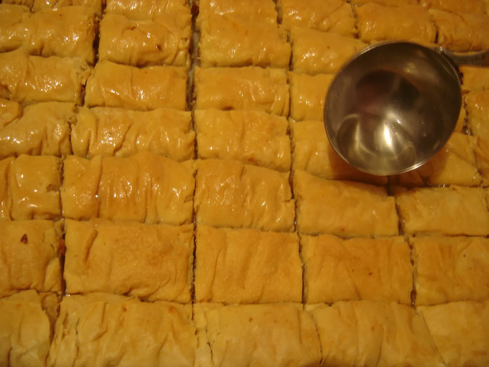 13. Burmalji baklava – posipanja agdom