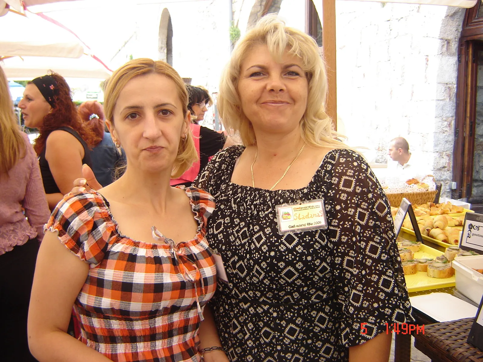 dve plavuse