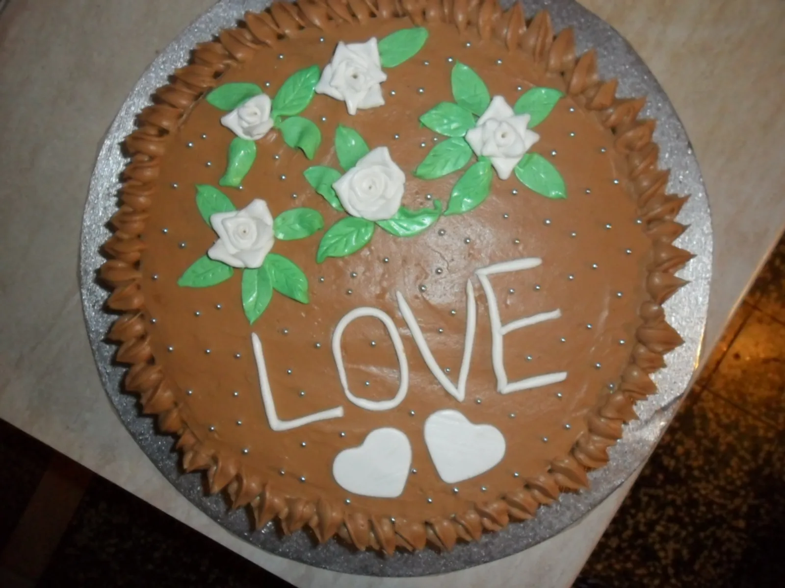 torta od badema s kremom od čokolade