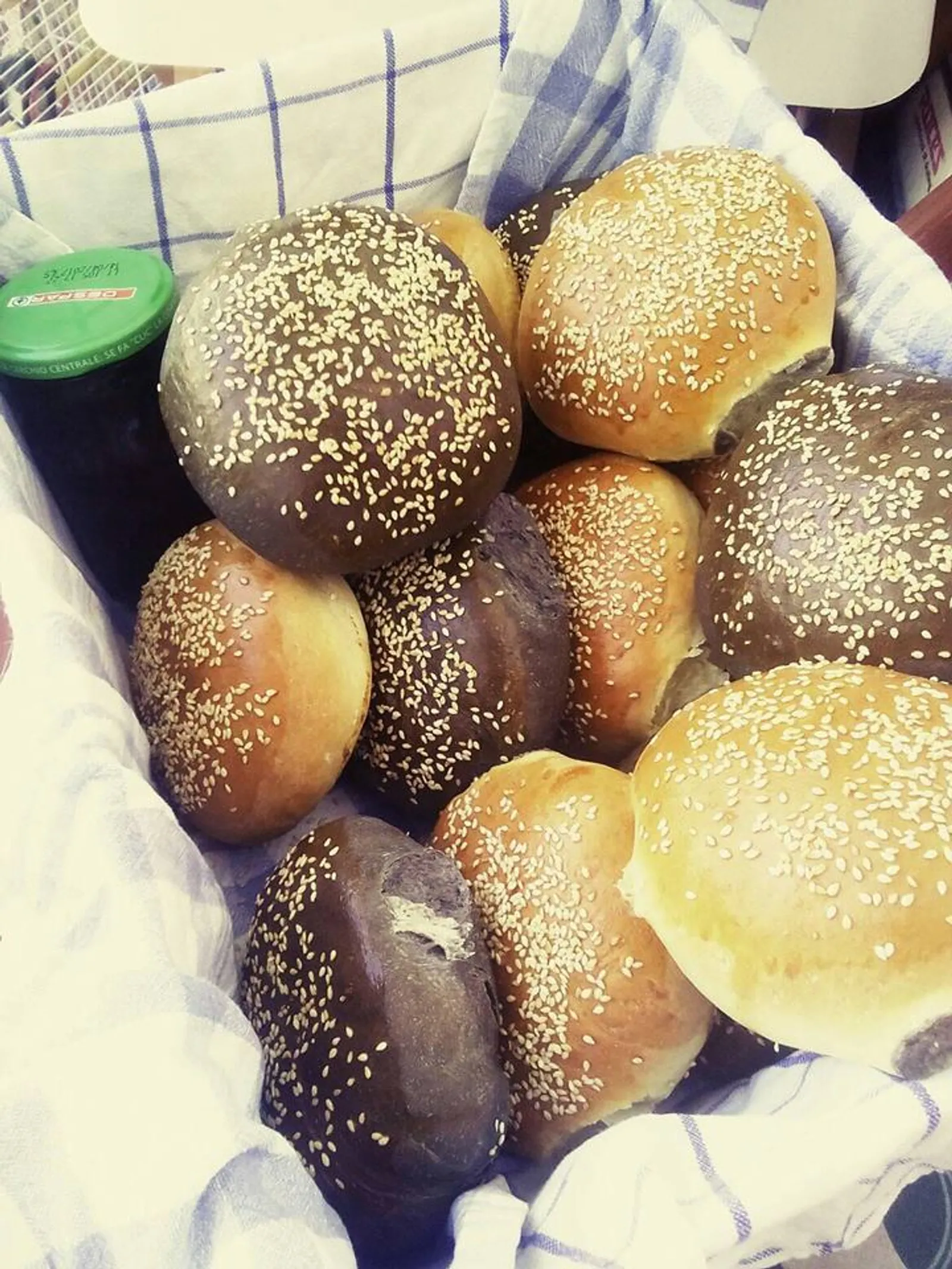 Hamburger peciva b&w