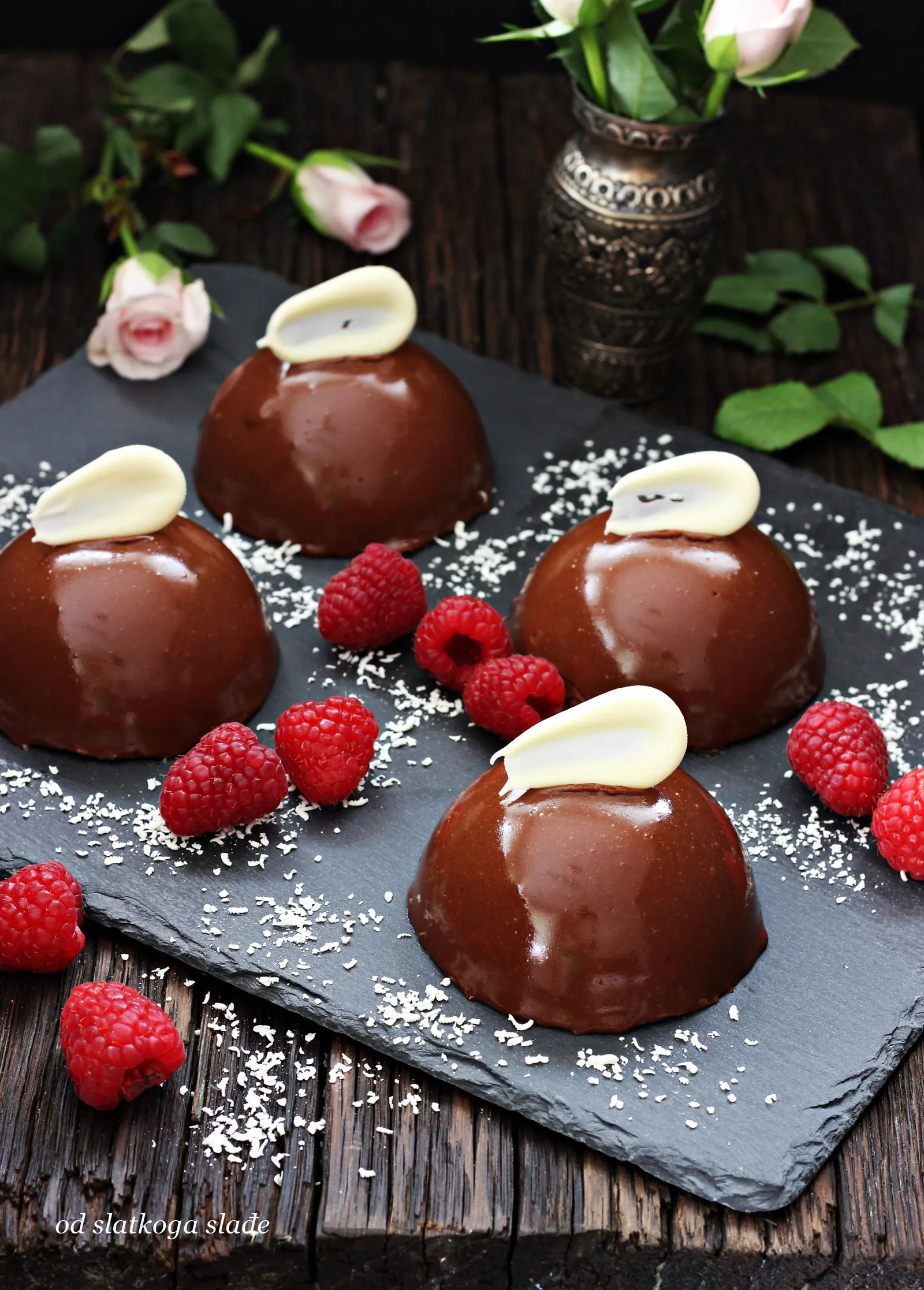 Mousse s malinama