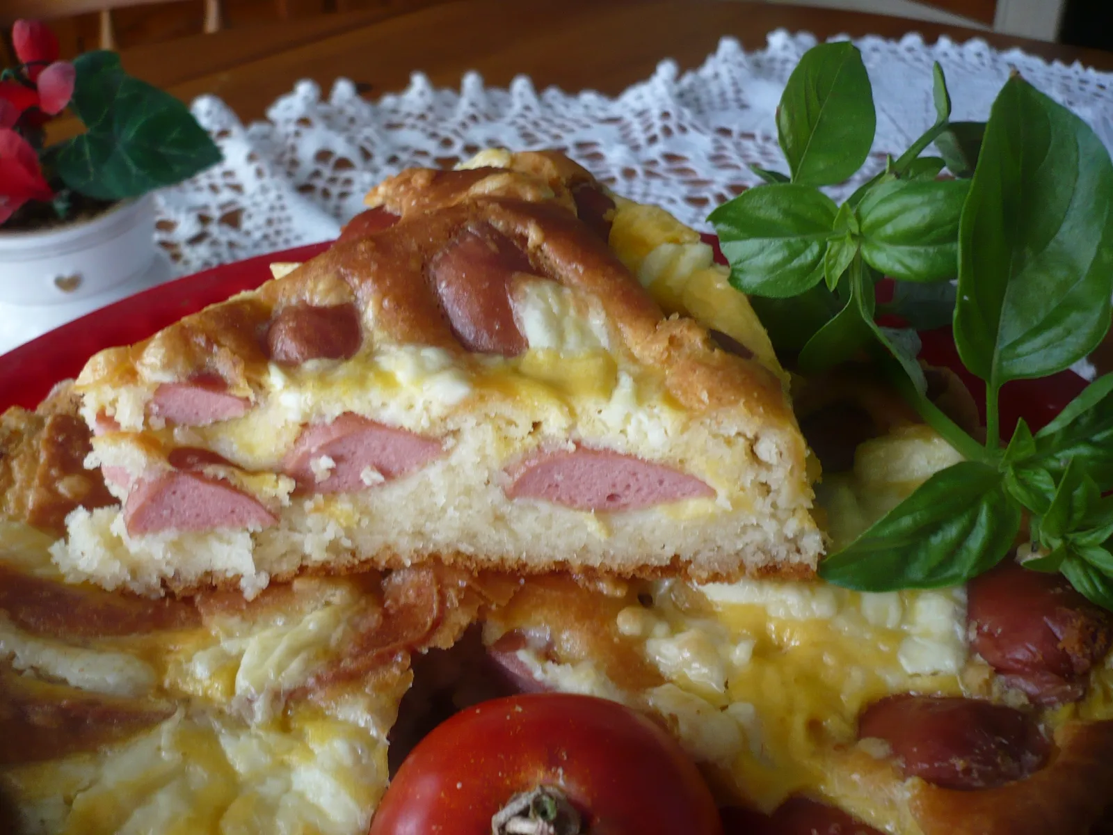 Slana torta sa hrenovkama