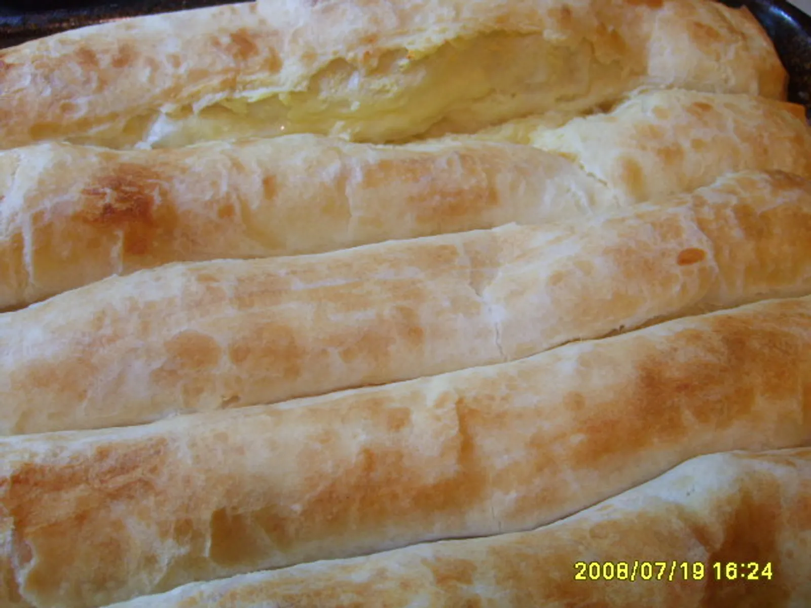 Pita sa sirom by Zule
