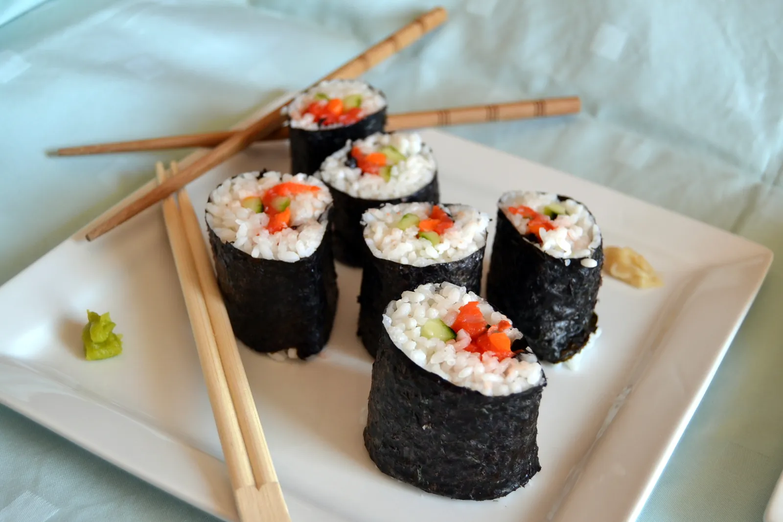 SUSHI - Maki, Nigiri i Sashimi - Zen na tanjuru :) by Elune