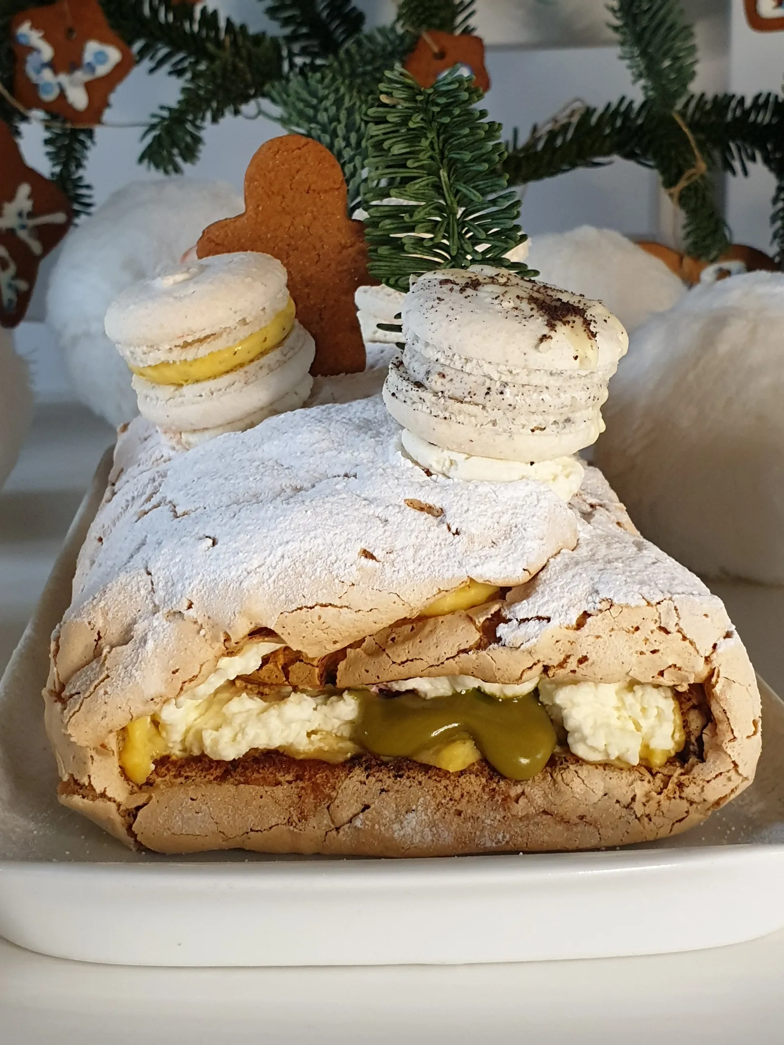 Meringue pistacio rolada