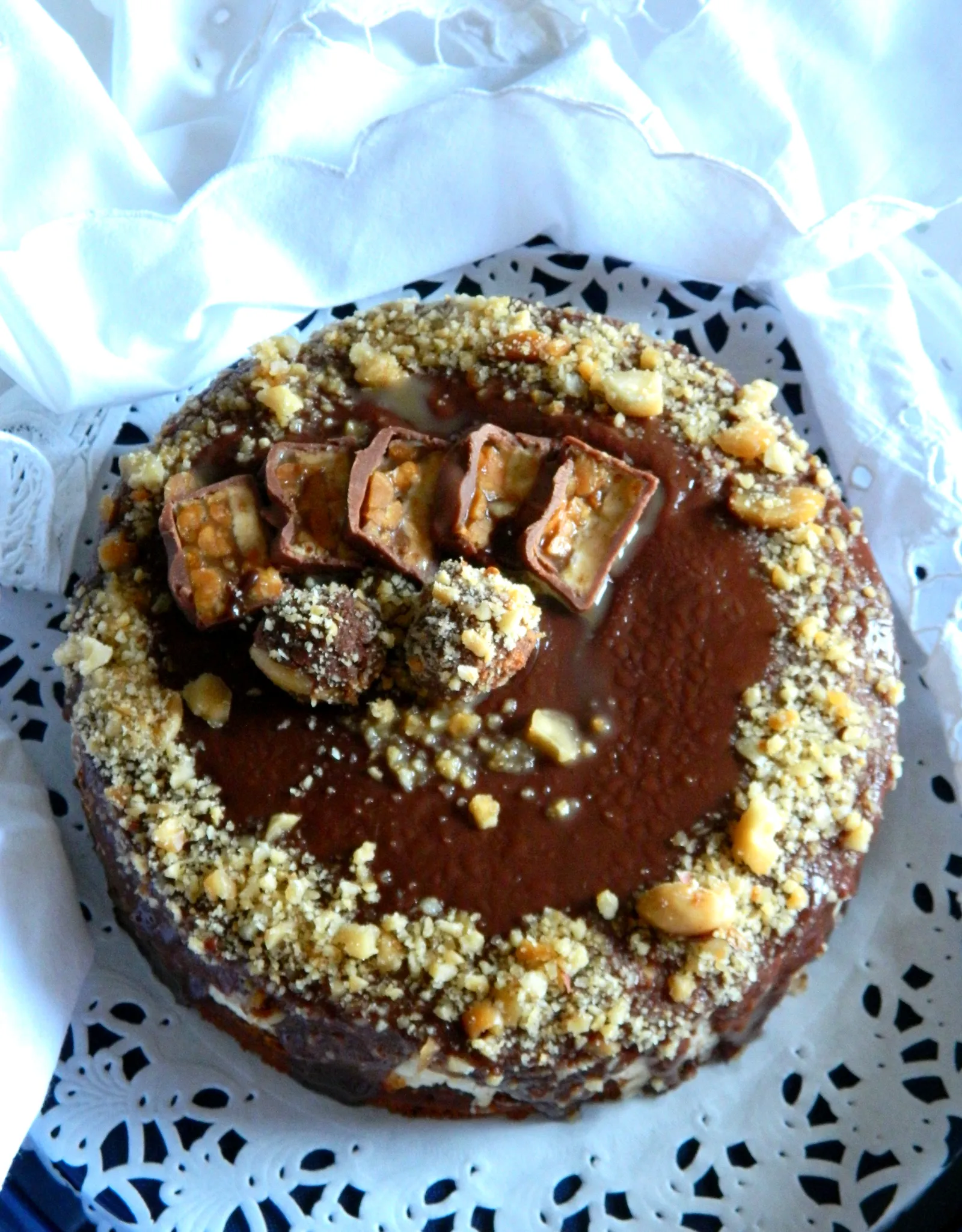 Snickers chessecake