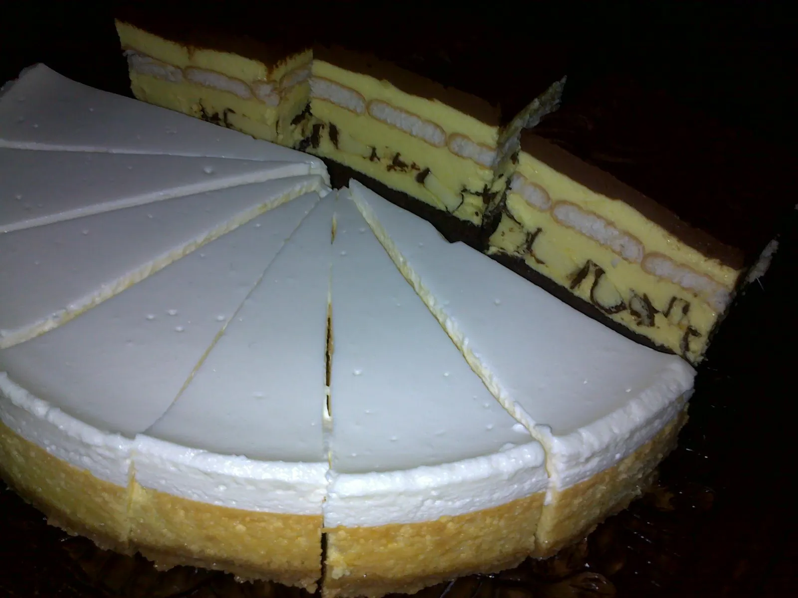 Bananko kocke i Cheesecake za mamin rođendan