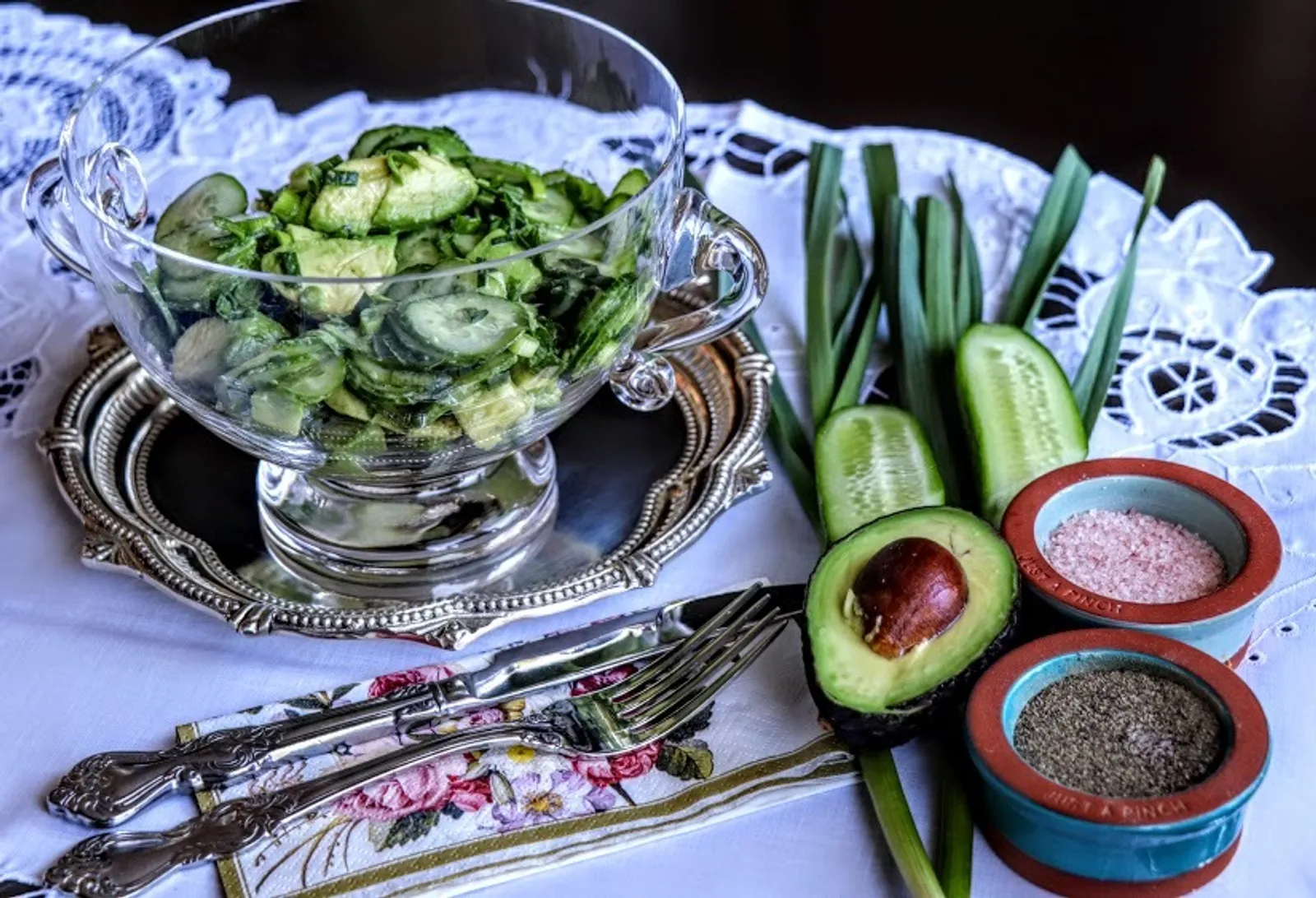 AVOCADO bajka ili SALATA *zelena priča*