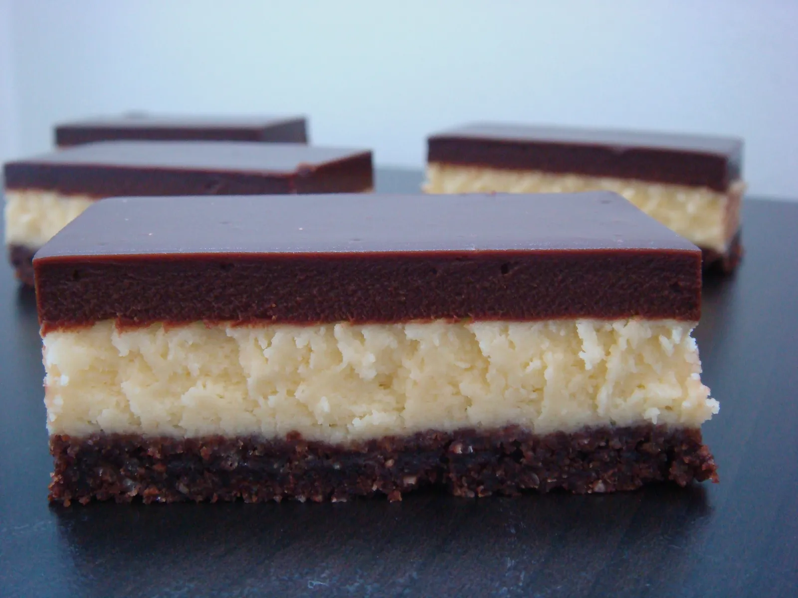 Cheesecake bars