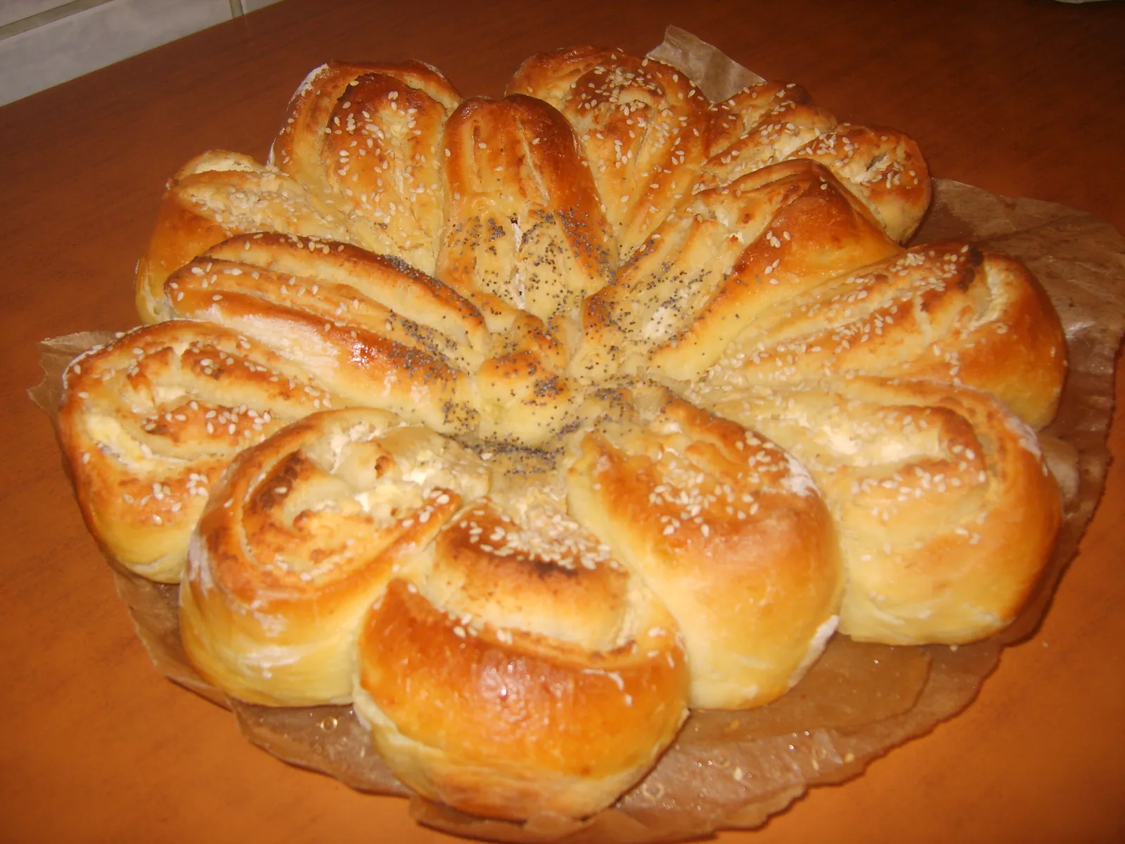 feta pogaca/ pecena