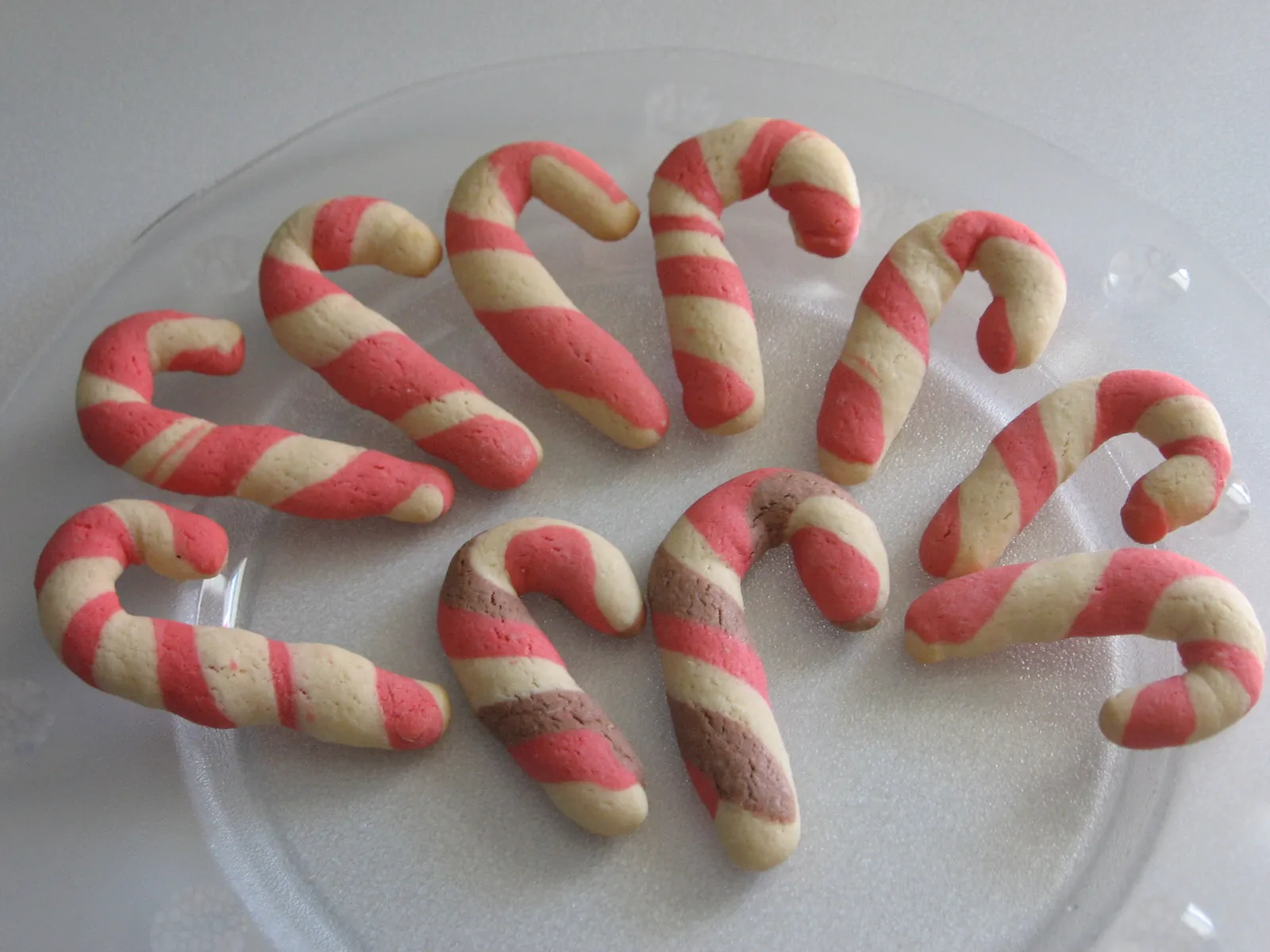Crno-bijeli keksići by netherland u candy cane verziji