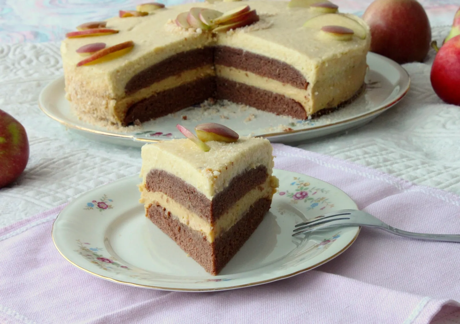 Karamel-jabuka torta