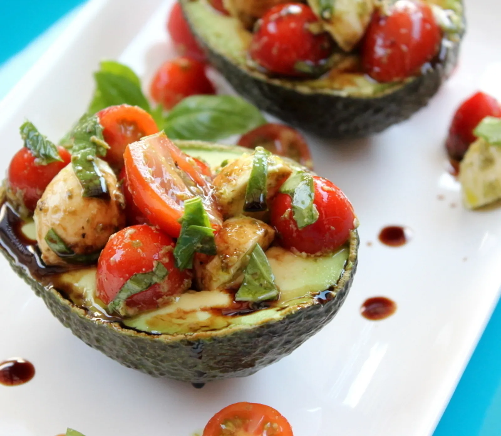 #3 Avocado sa Caprese Salatom