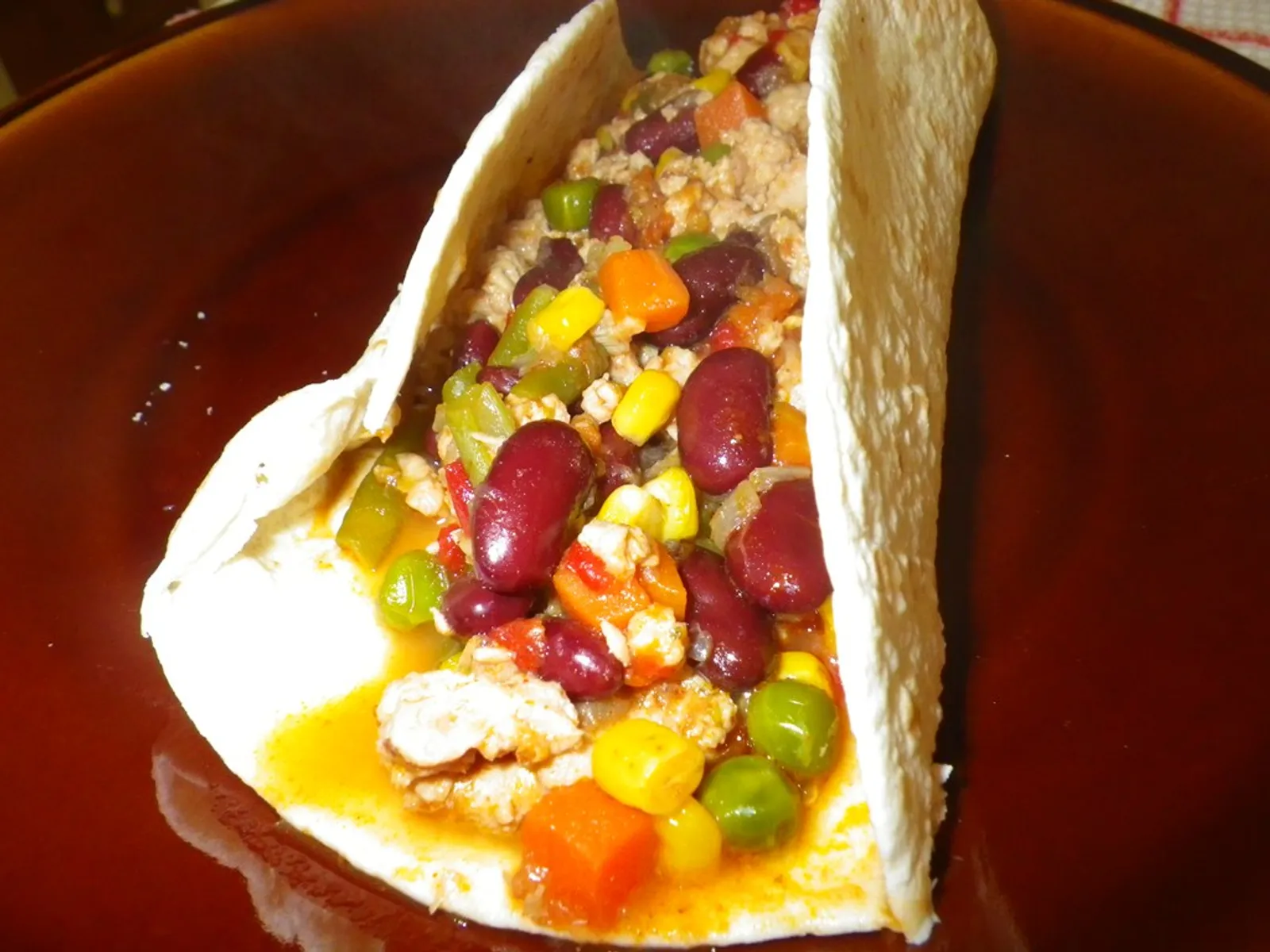 Chili u tortilji