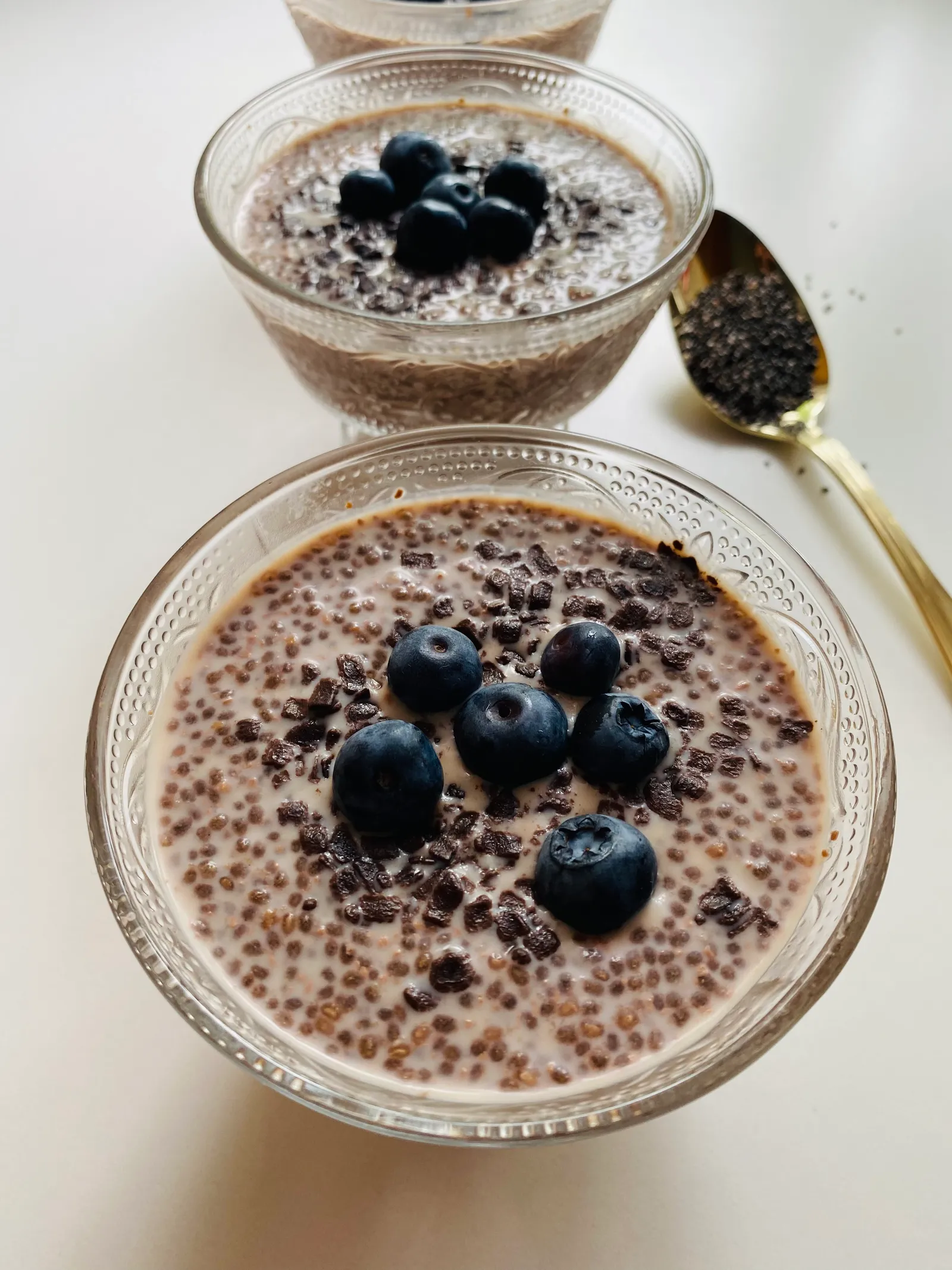 Chia desert sa cokoladom