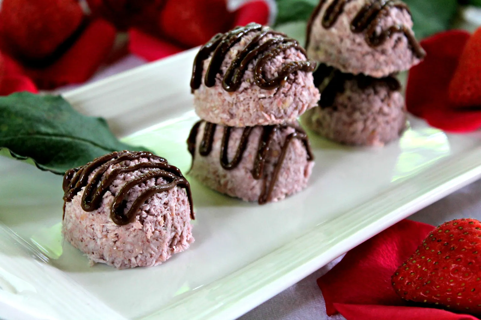 Berry Macaroons...