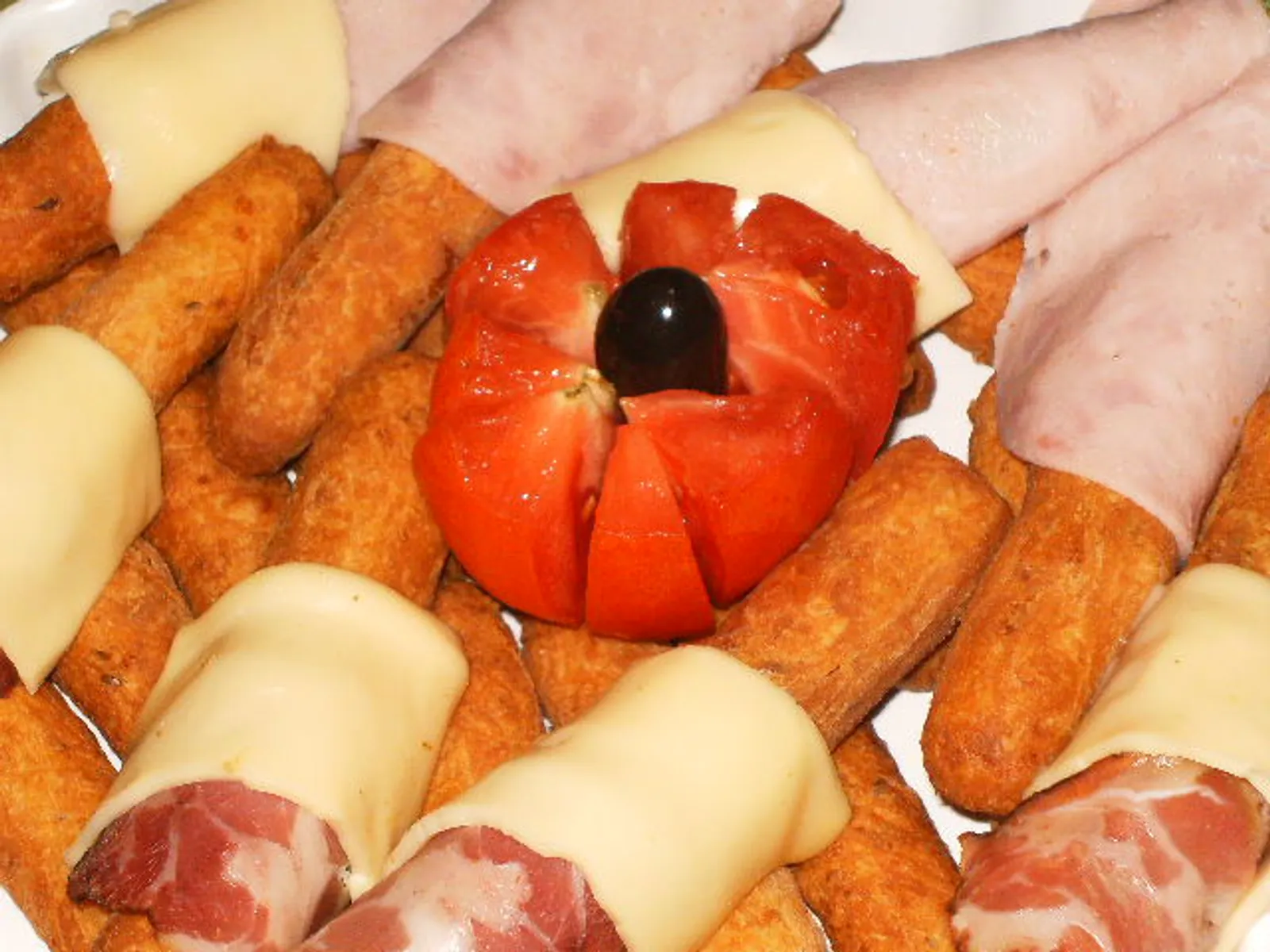 Nemačke piroške sa sirom