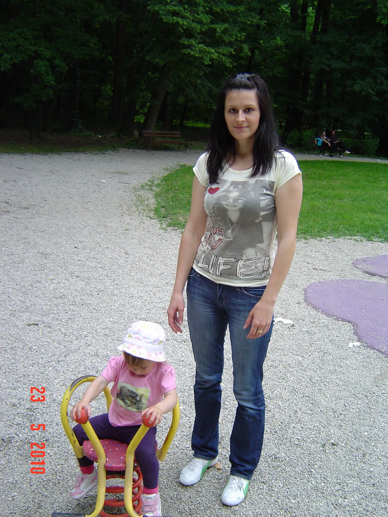 u parku