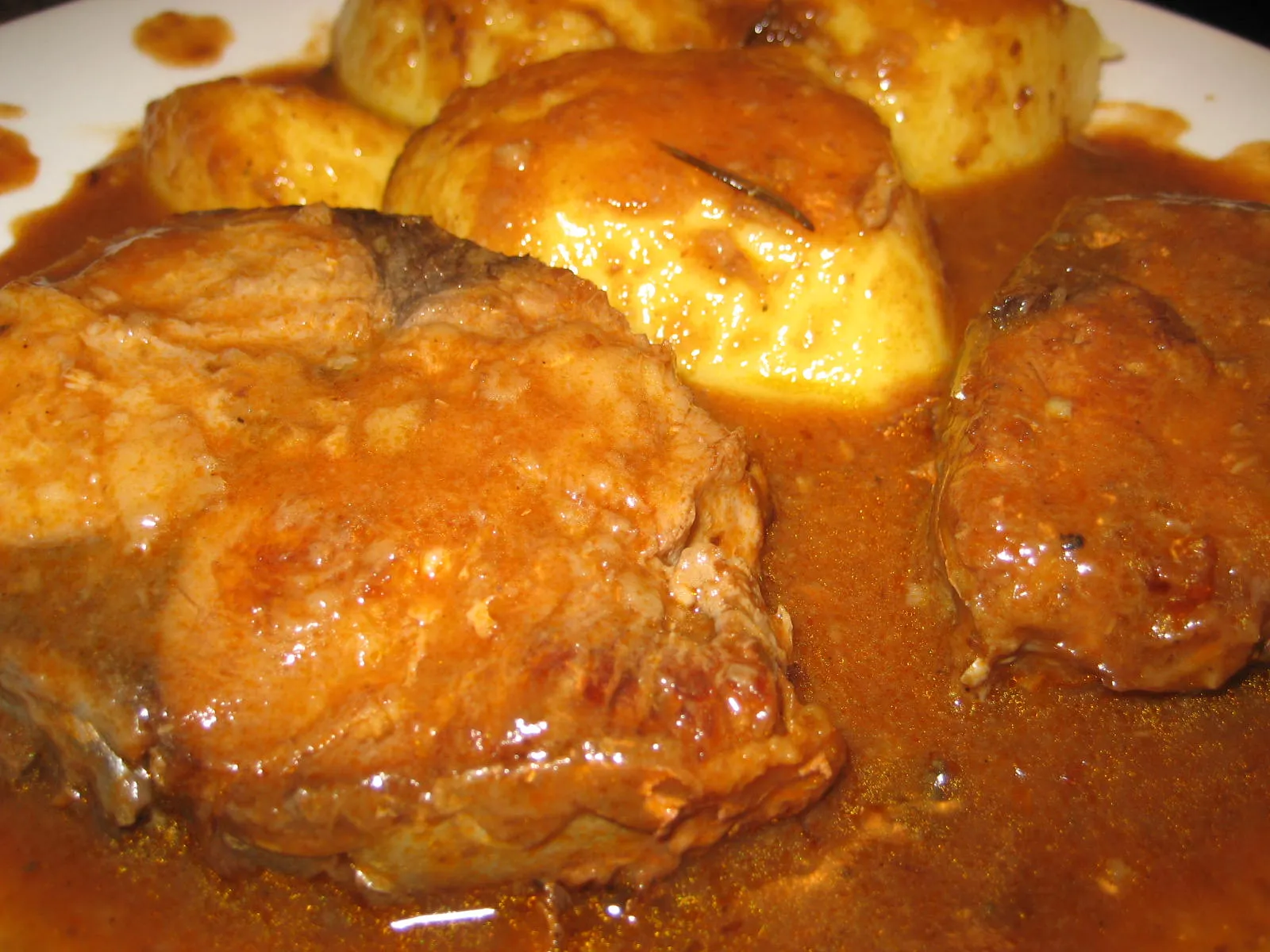 Pyallam Isda Palamida alla pašticada - Coolinarika