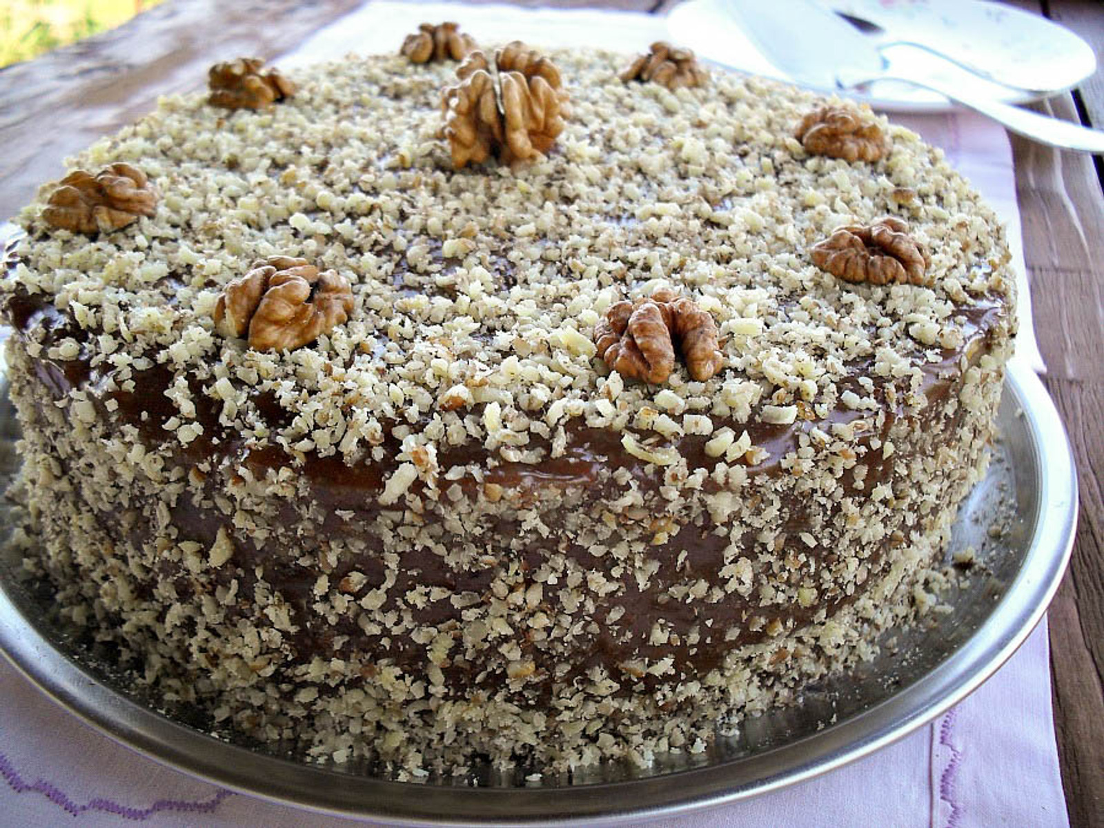 Retro karamel torta sa orasima