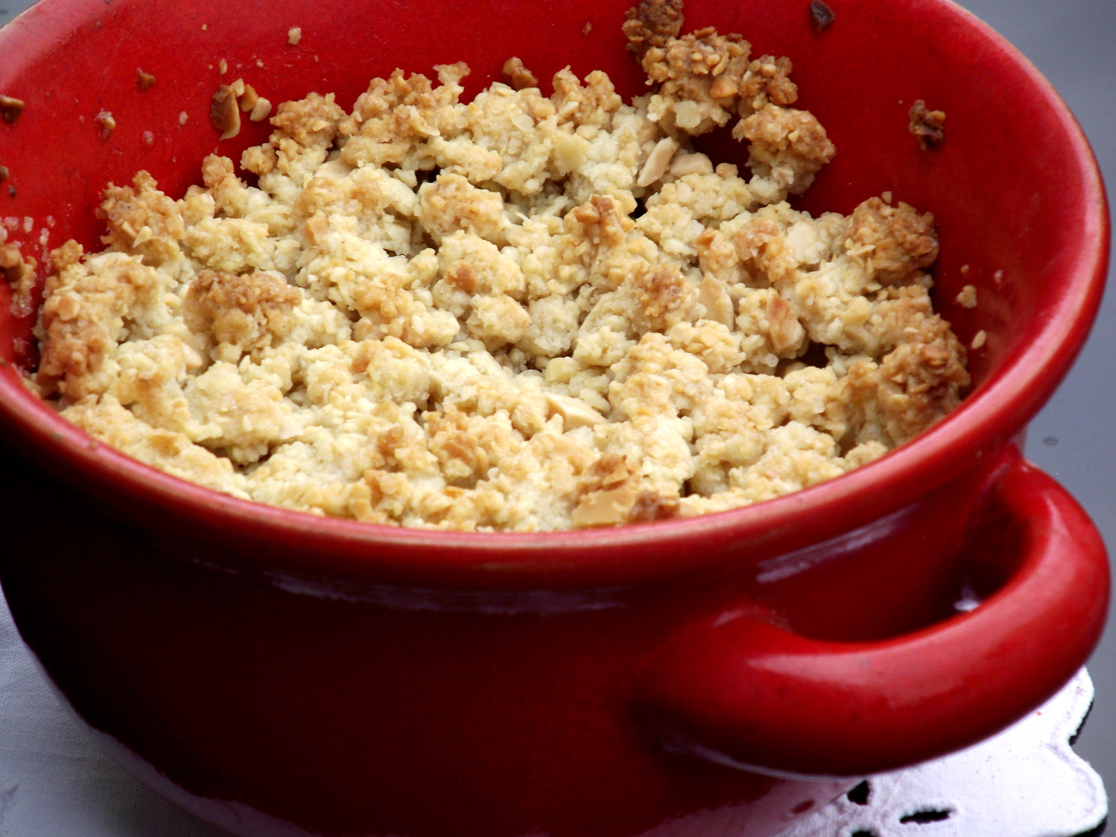 Mirisni crumble od jabuka