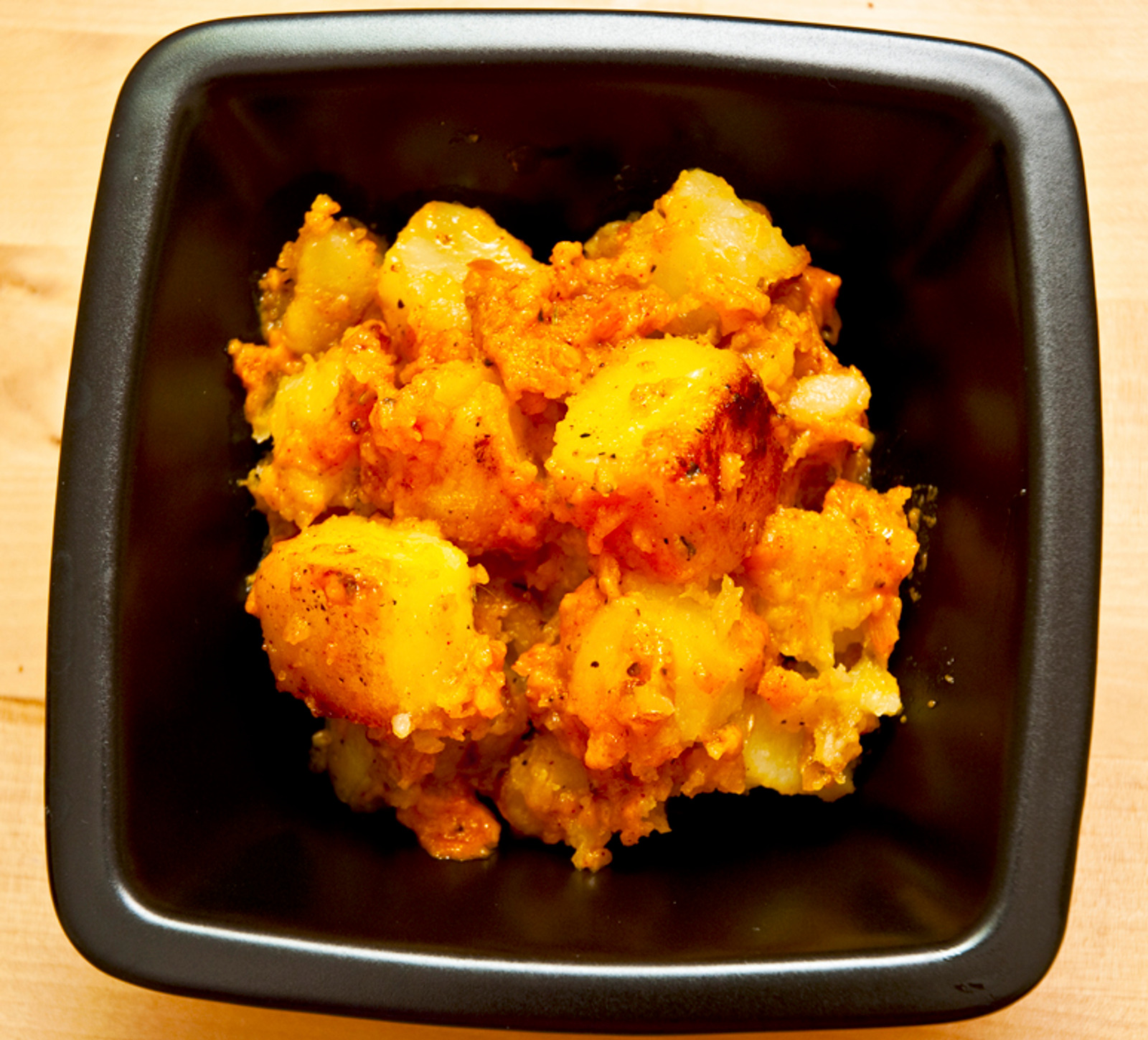 Spanjolski Patatas Bravas - pikantni krumpir