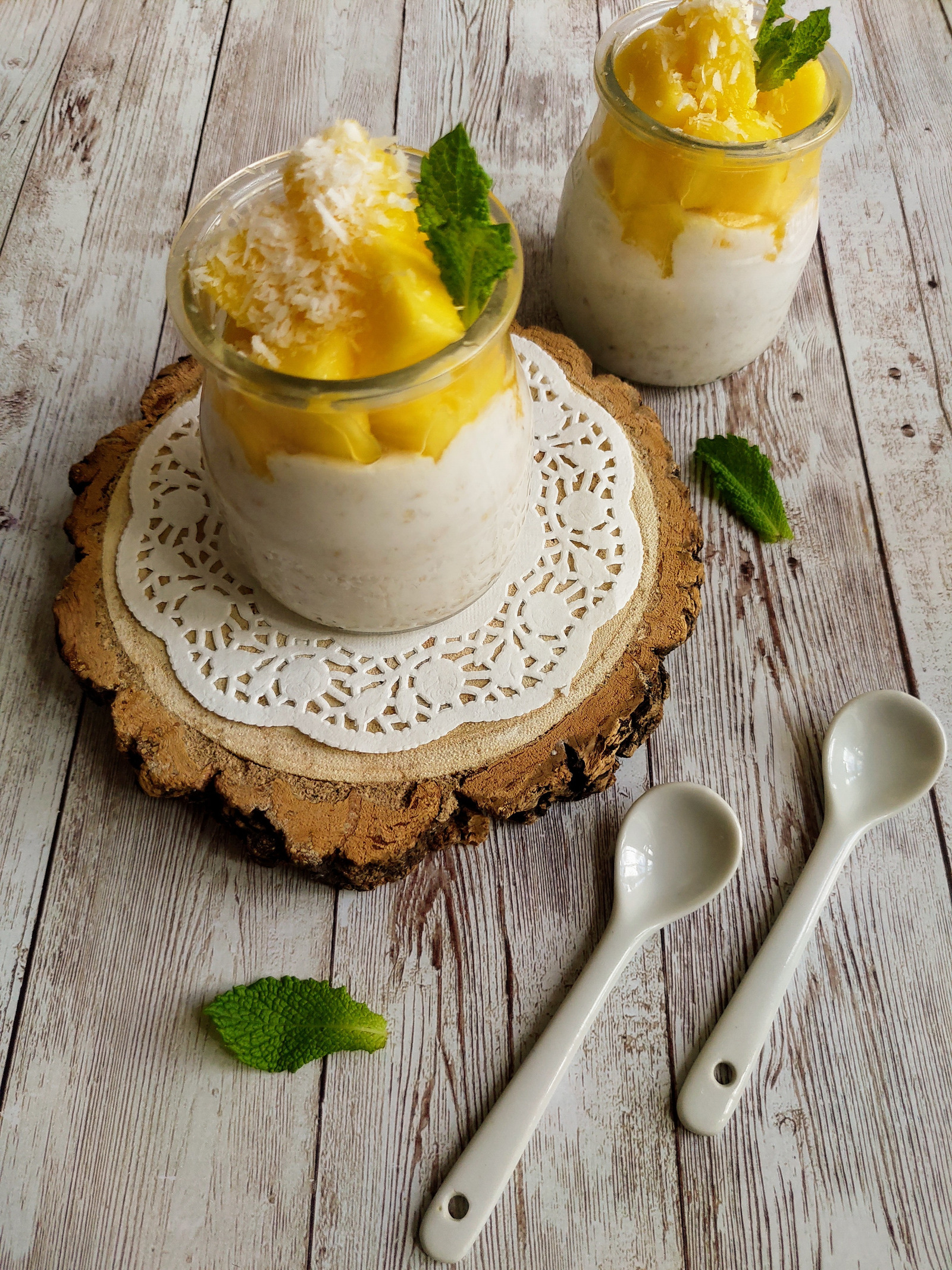 Coconut and mango overnight oats