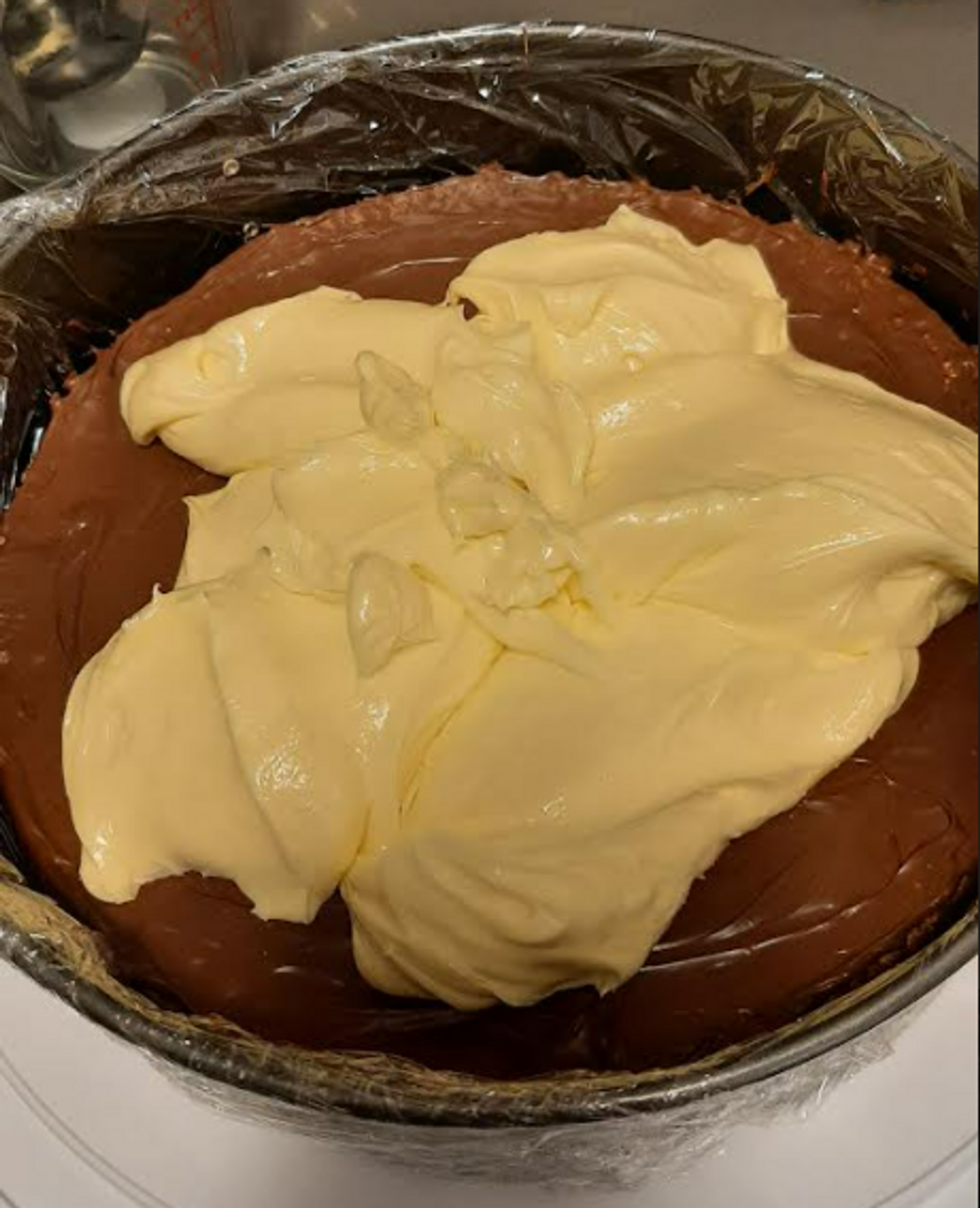 Kinder torta - slaganje slojeva