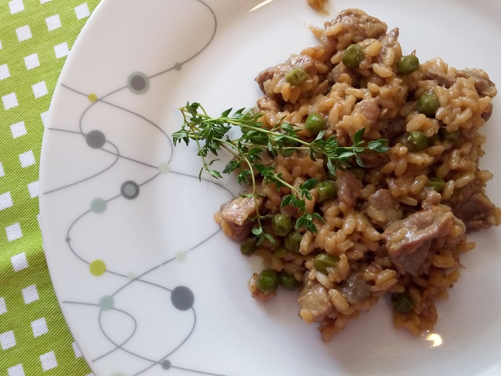 Puretina s rižom i graškom