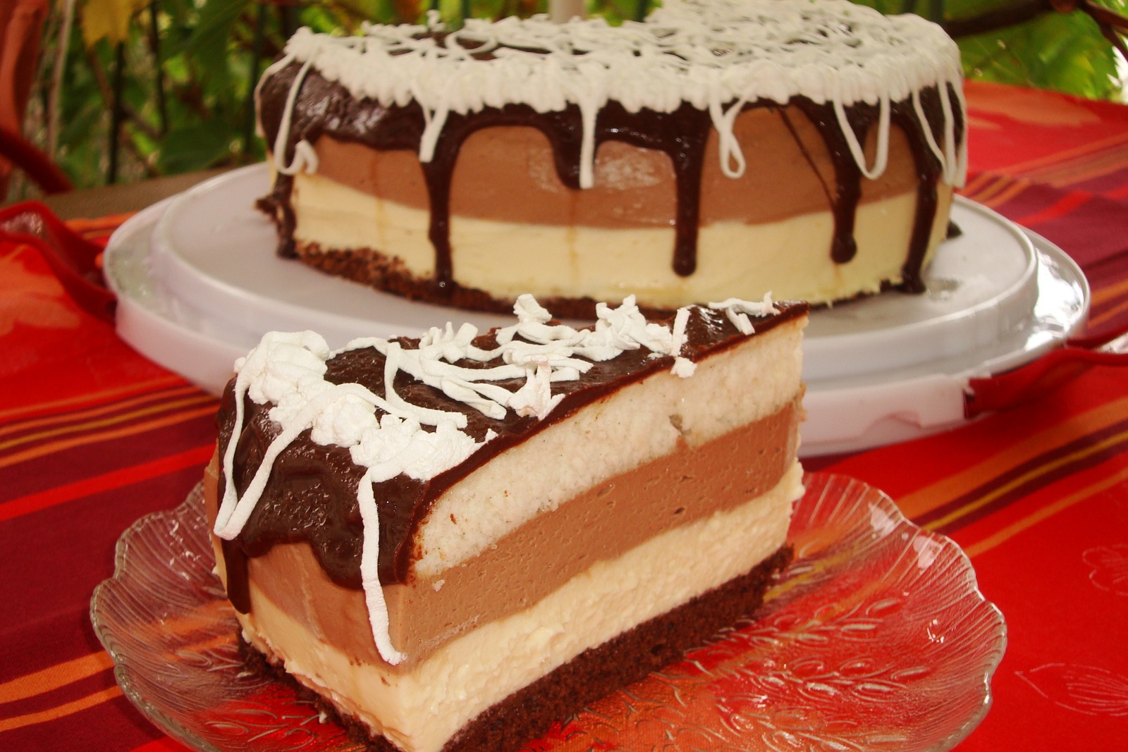 Duplo kremasta čokoladna torta