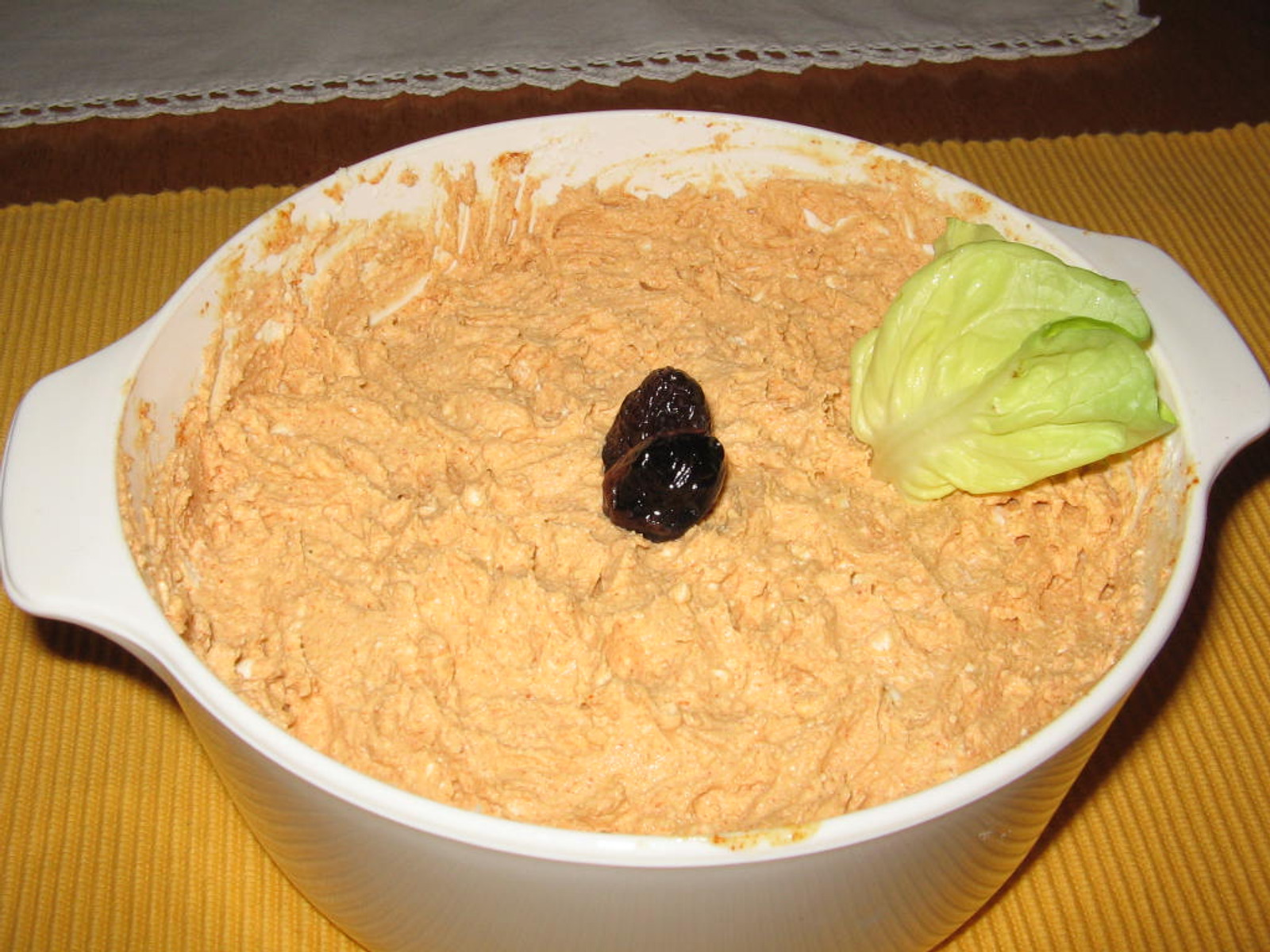 Urnebes salata