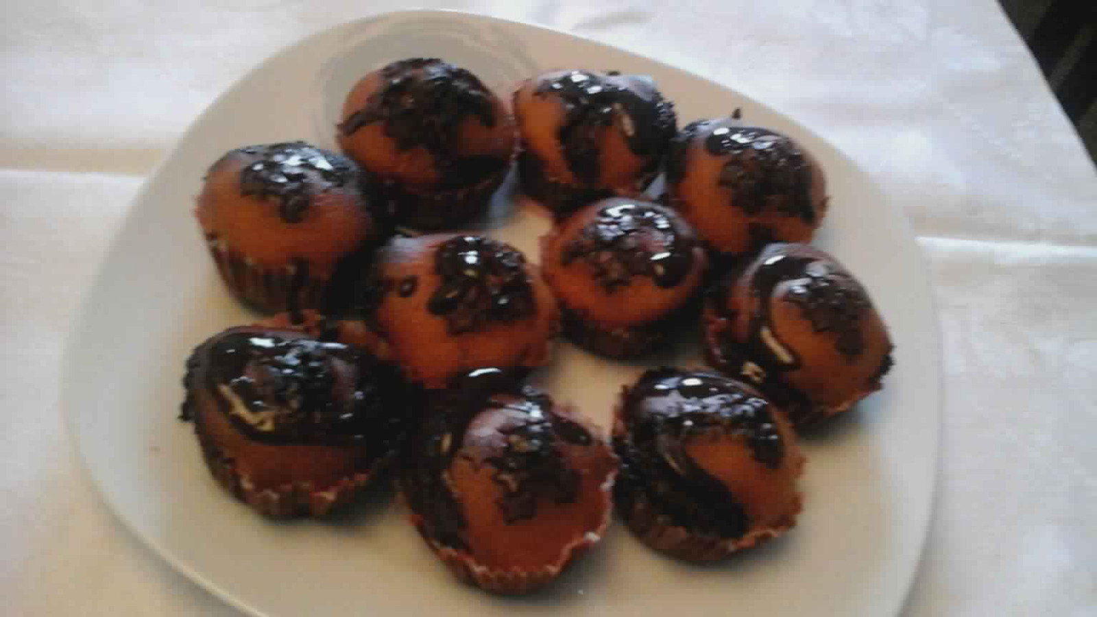 MAGIC TASTE WITH COCOLATE...MUFFINI YUMMY