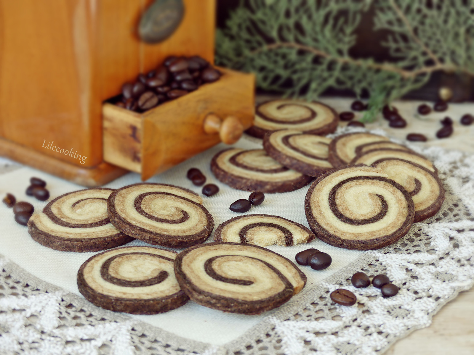 Trobojni spiralni keksi