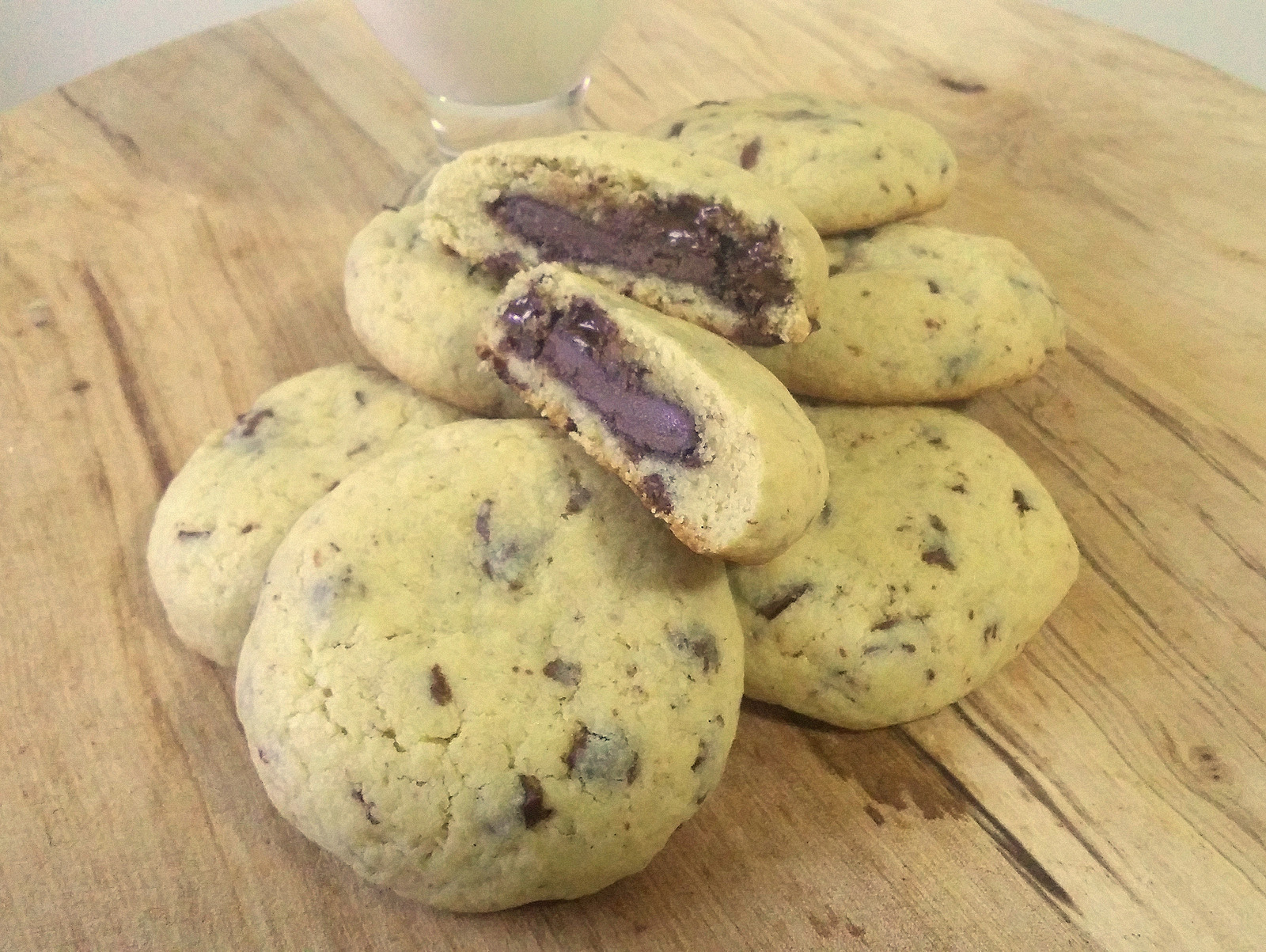 Čokoladni keksi punjeni nutellom
